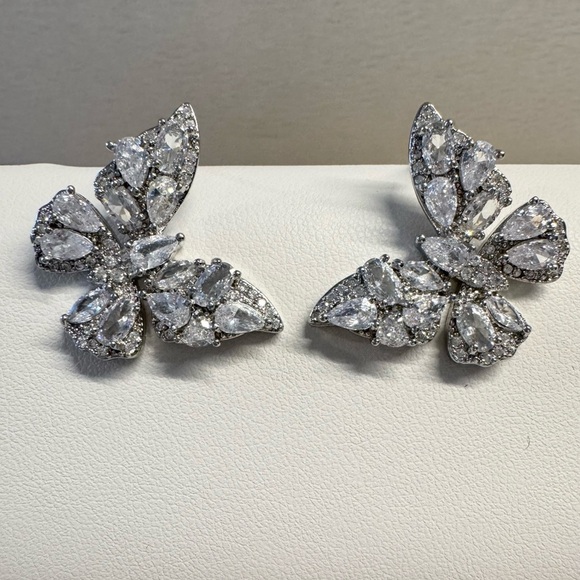 Silver Butterfly CZ Diamond Stud Earrings New - Picture 3 of 6